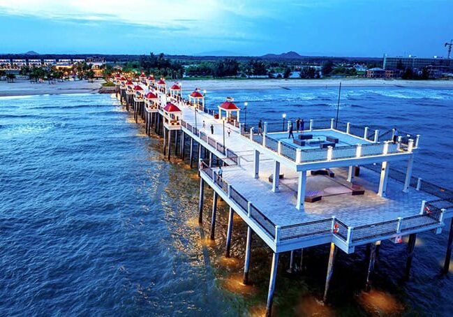 cau-ngam-bien-ho-tram-hamptons-pier